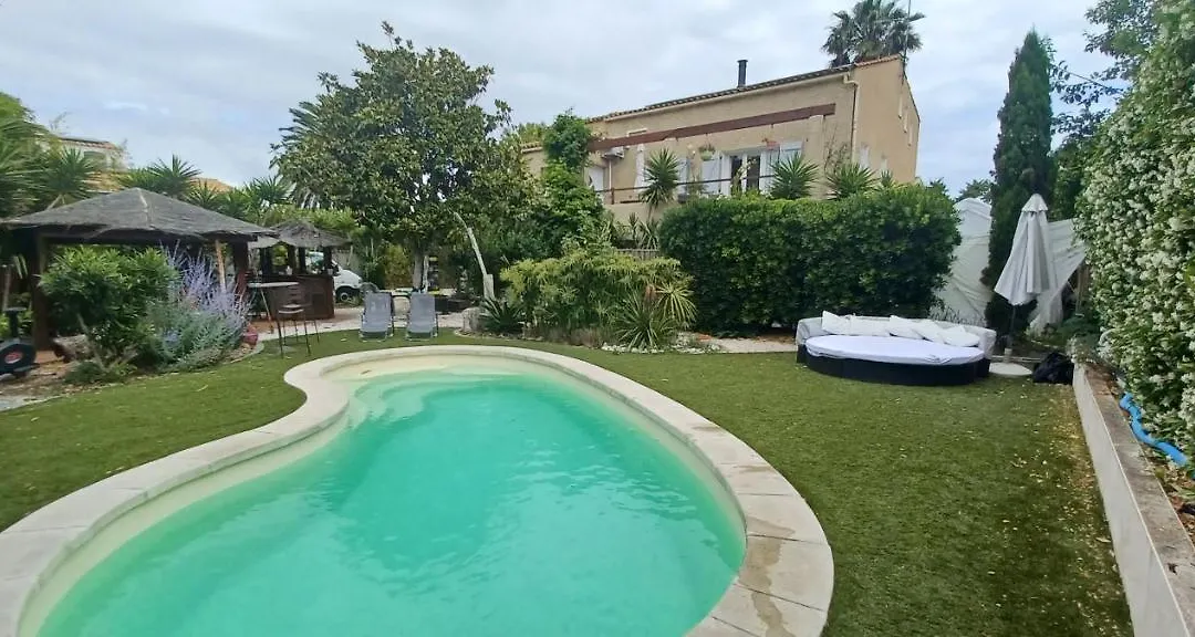 Chambre d hôte avec piscine-1