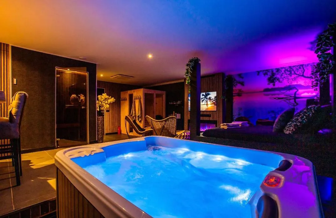 Prive Sauna Luxx-1