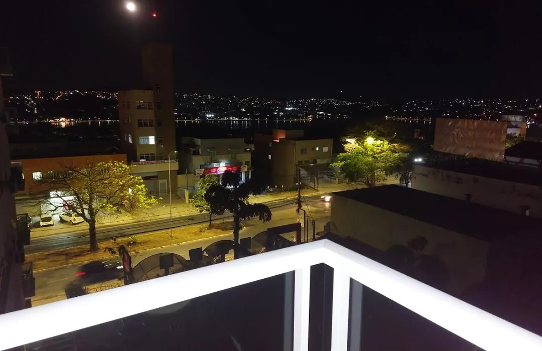 Apto 408, Aeroporto 14km, com wi-fi, self check-in e varandinha-1