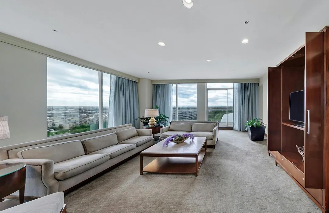 Renaissance Dallas North Hotel-1