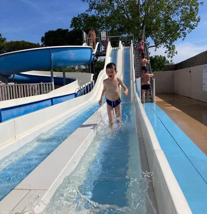 Mobihome Clim Camping Elysee Residence Hoteliere Port Camargue-1