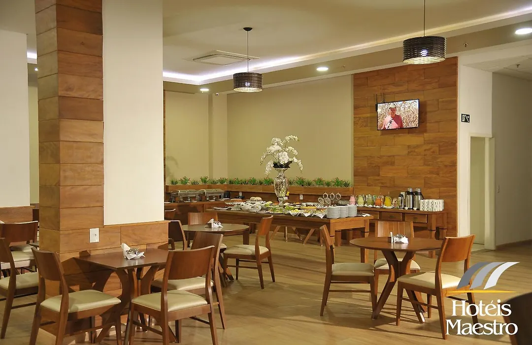 Hotel Maestro Premium Cascavel-1