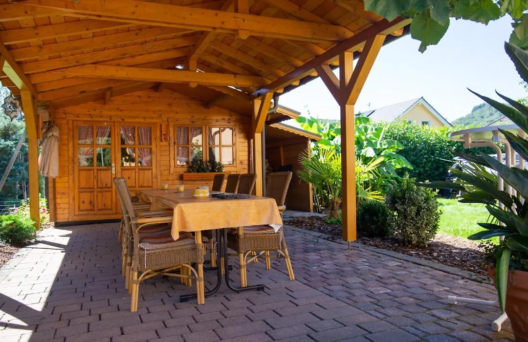 Wein- und Gästehaus Michels-1