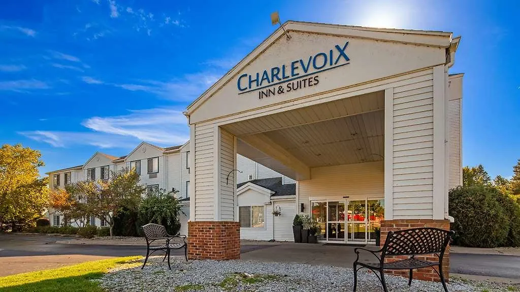 Charlevoix Inn & Suites Surestay Collection By Best Western-1