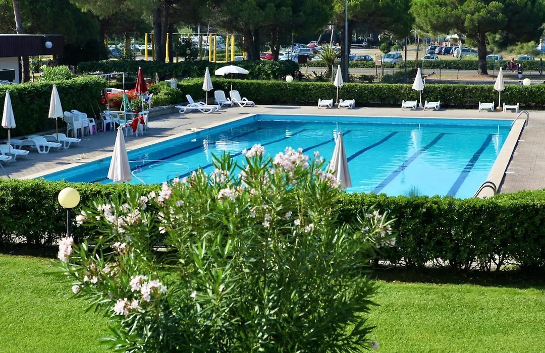 Studio 2 Beds In Residence With Swimming-Pool Bed And Bath Linen Included-1