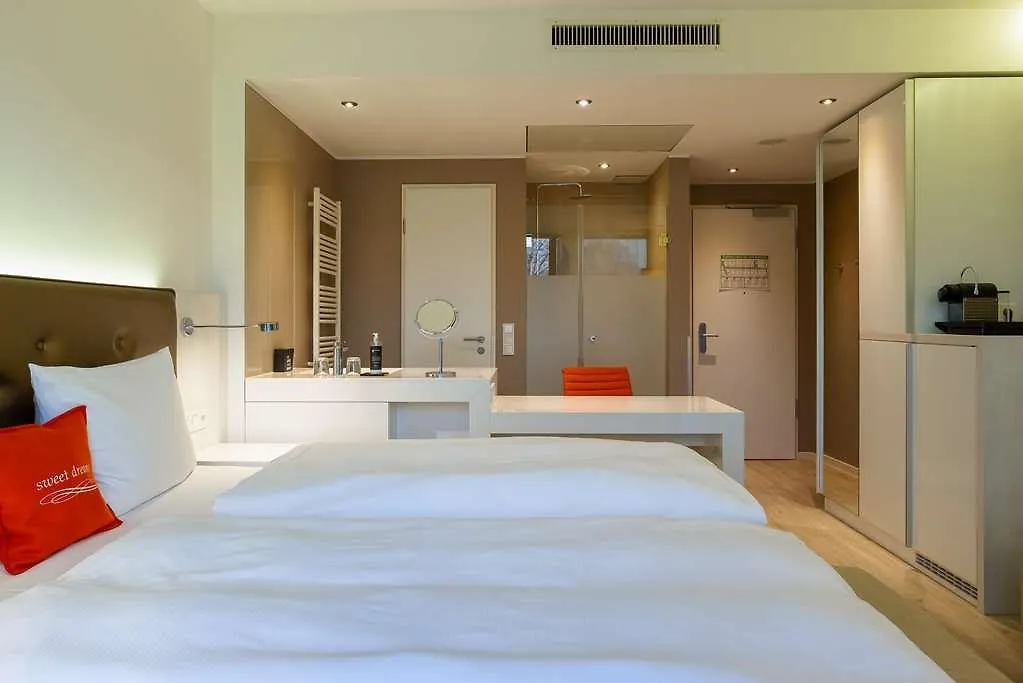 Elaya Hotel Kleve-1