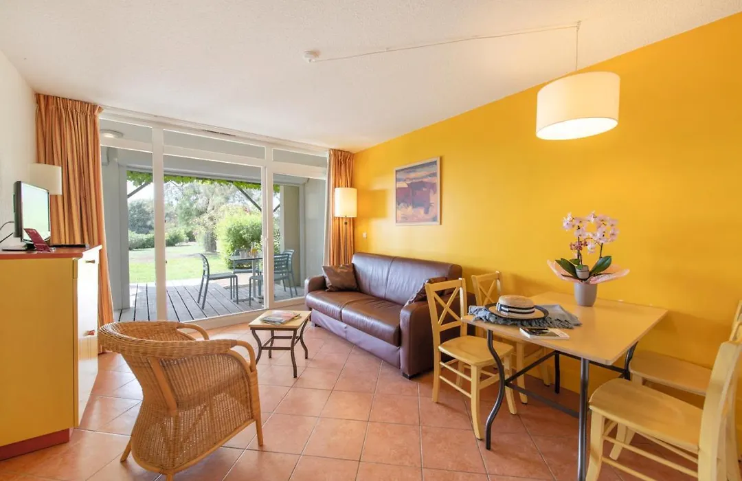 SOWELL RESIDENCES Les Sablons-1