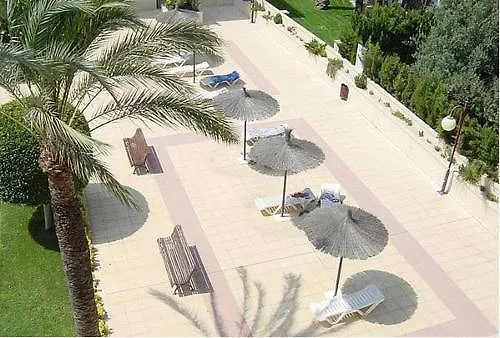 Nuevo Golf Apts-1