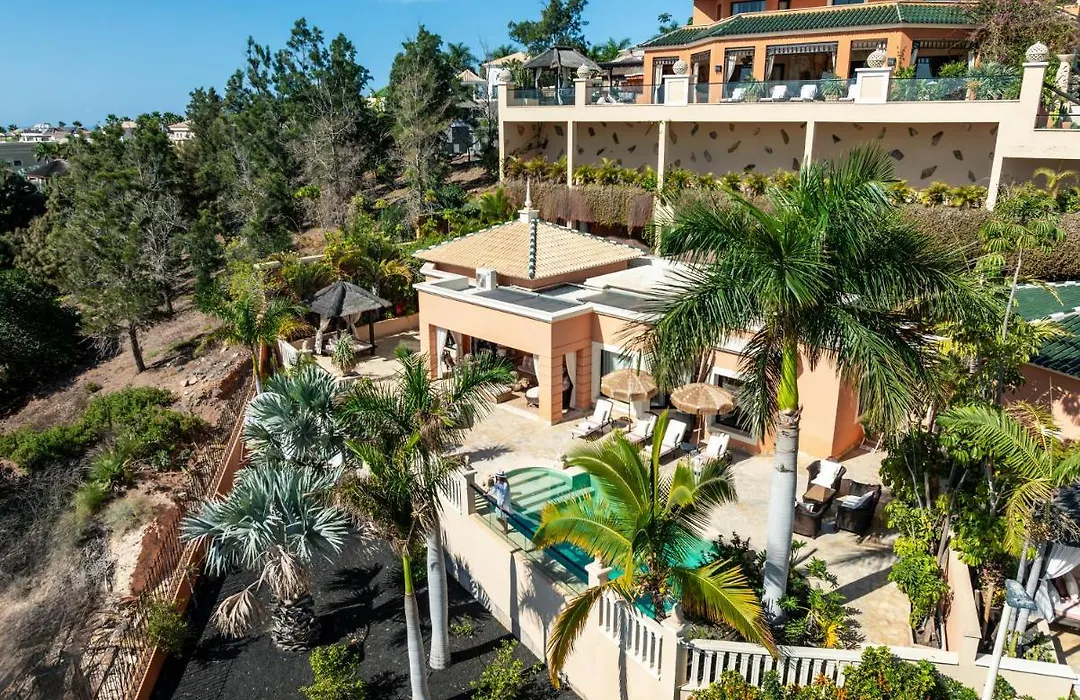 Royal Garden Villas, Luxury Hotel-1