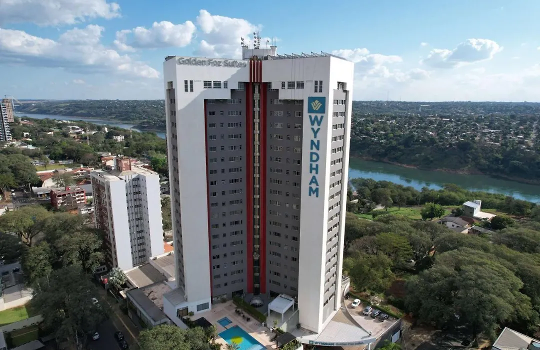 Wyndham Golden Foz Suítes-1