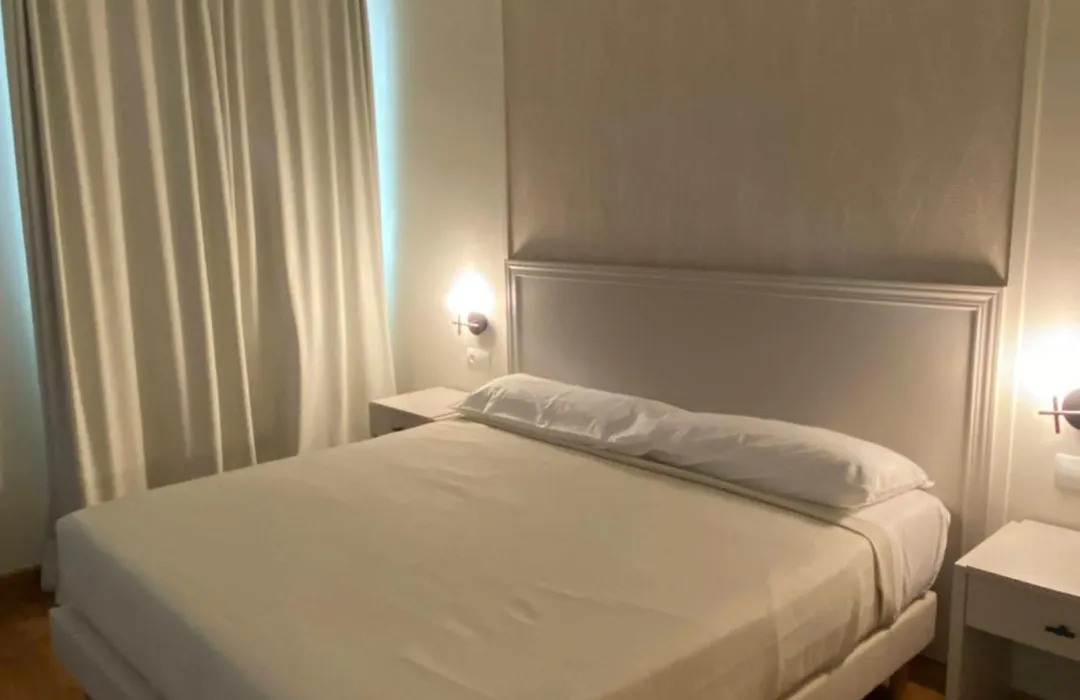 Hotel Santa Ana-1