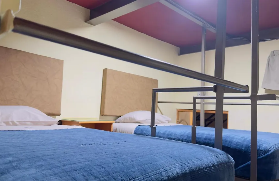 Hotel 1973-1