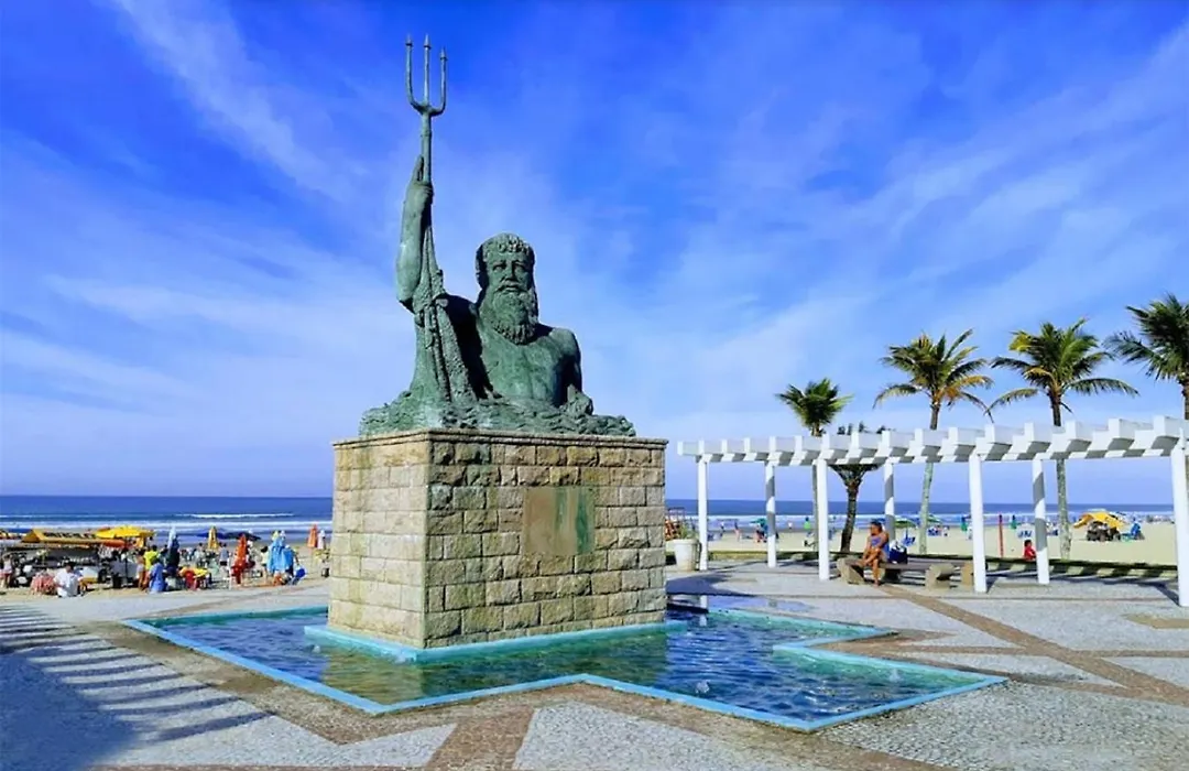 Pousada Primeira Quadra Da Praia-1