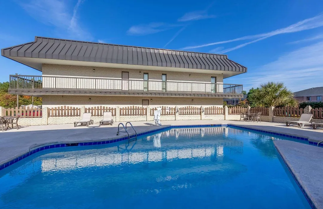 Days Inn By Wyndham Florence/I-95 North-1