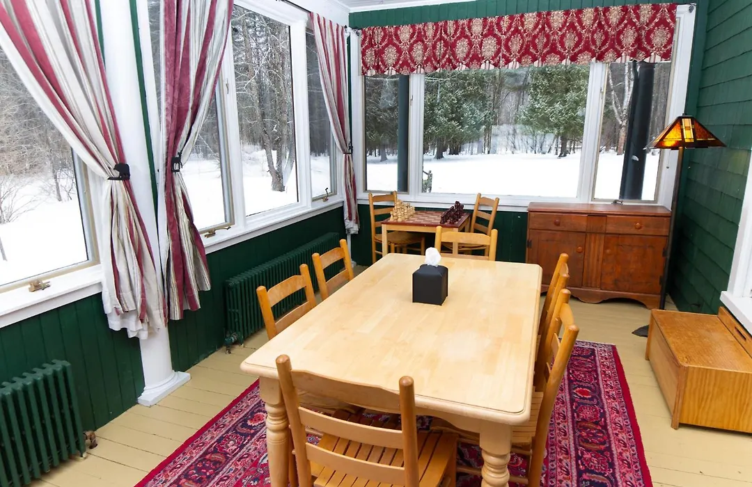 Trails End Inn-1