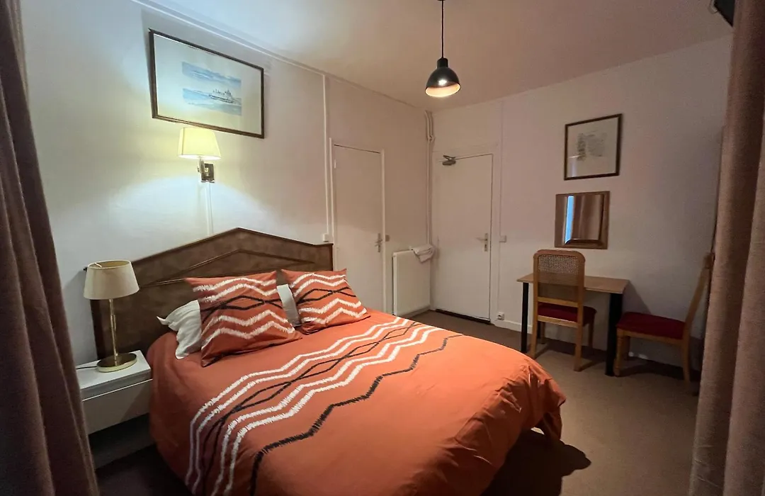 Ideal Hotel-1