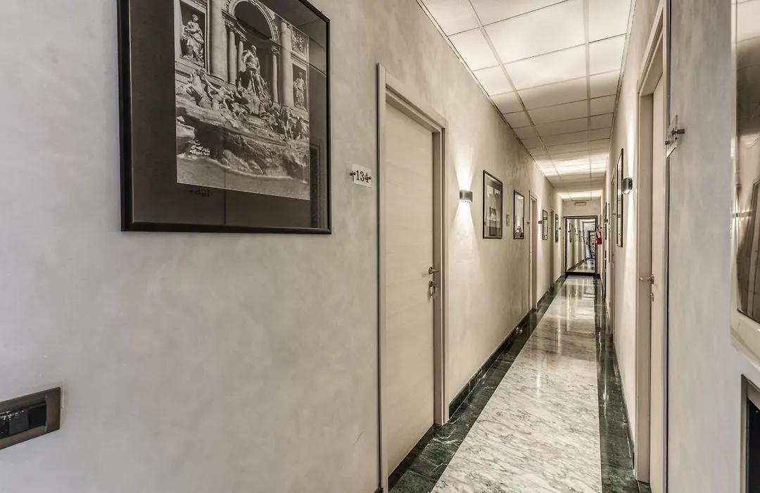 Hotel Planet-1