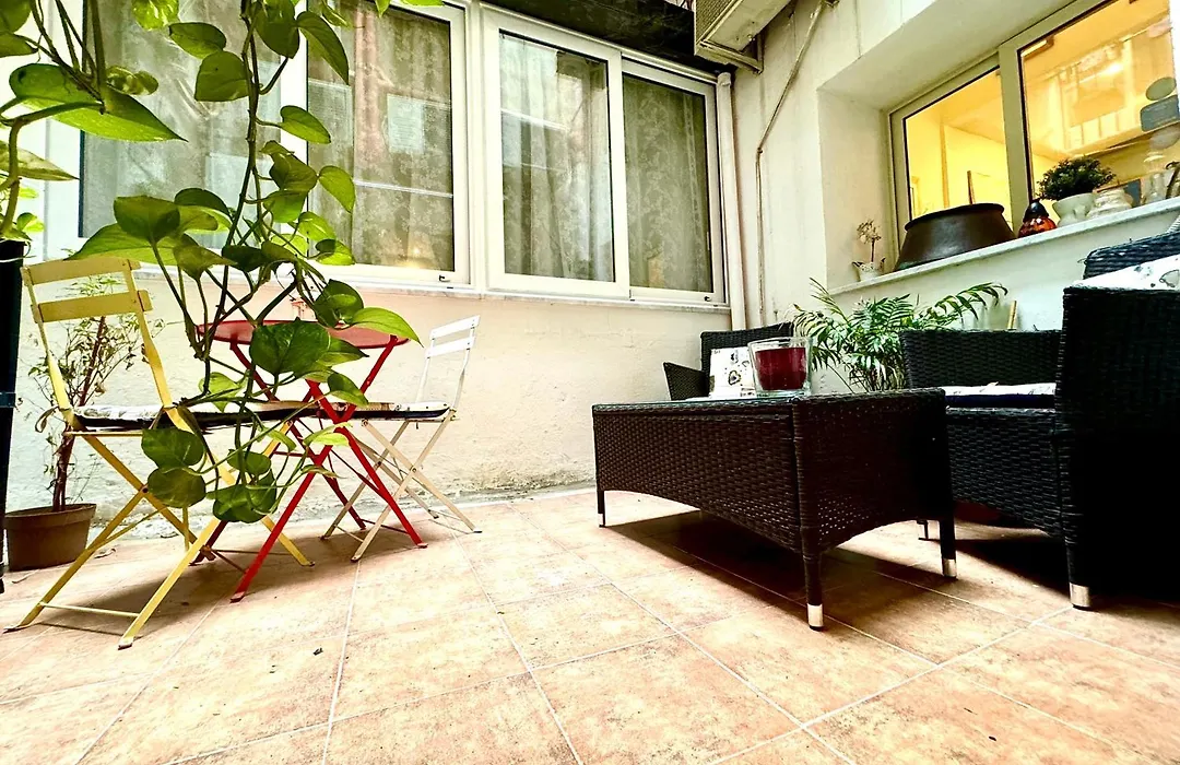 Aquarooms Suites-1