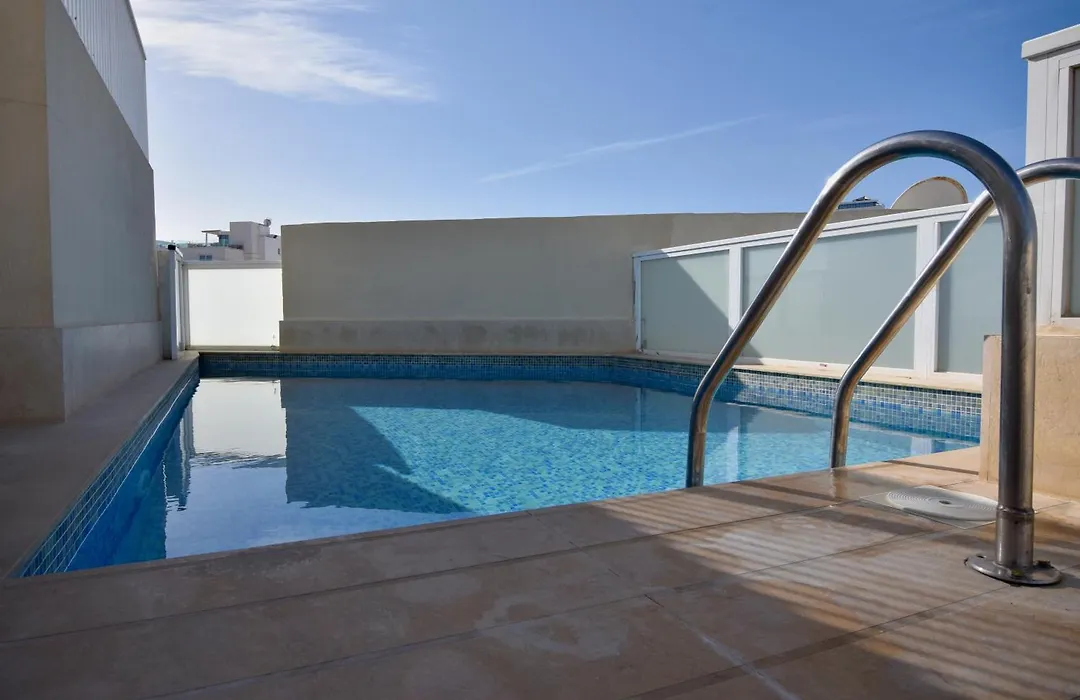 Blubay Apartments By St Hotels-1