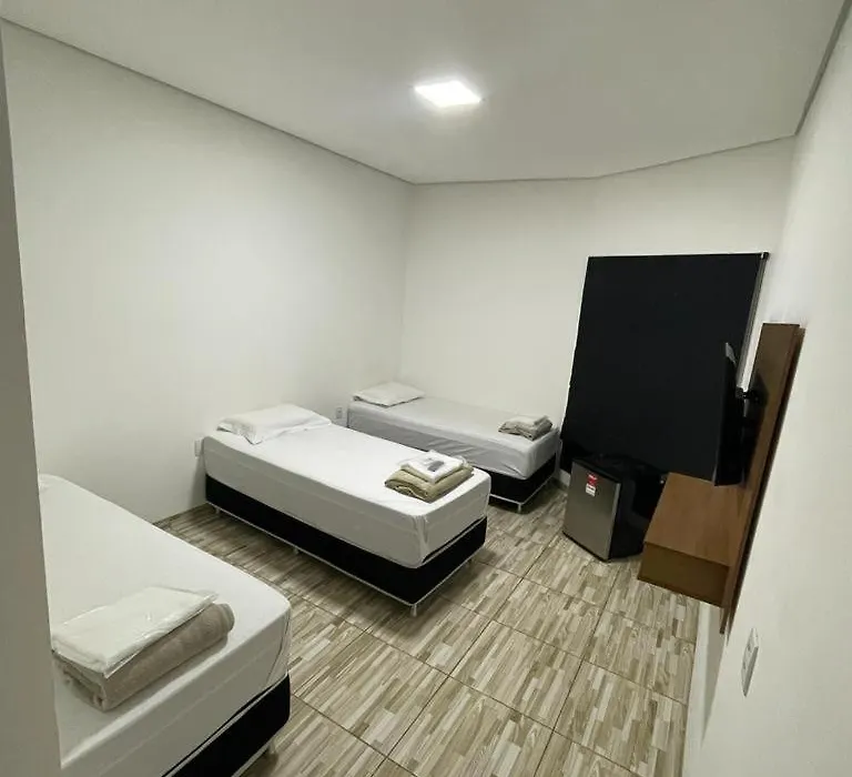 Hotel Hollywood-1