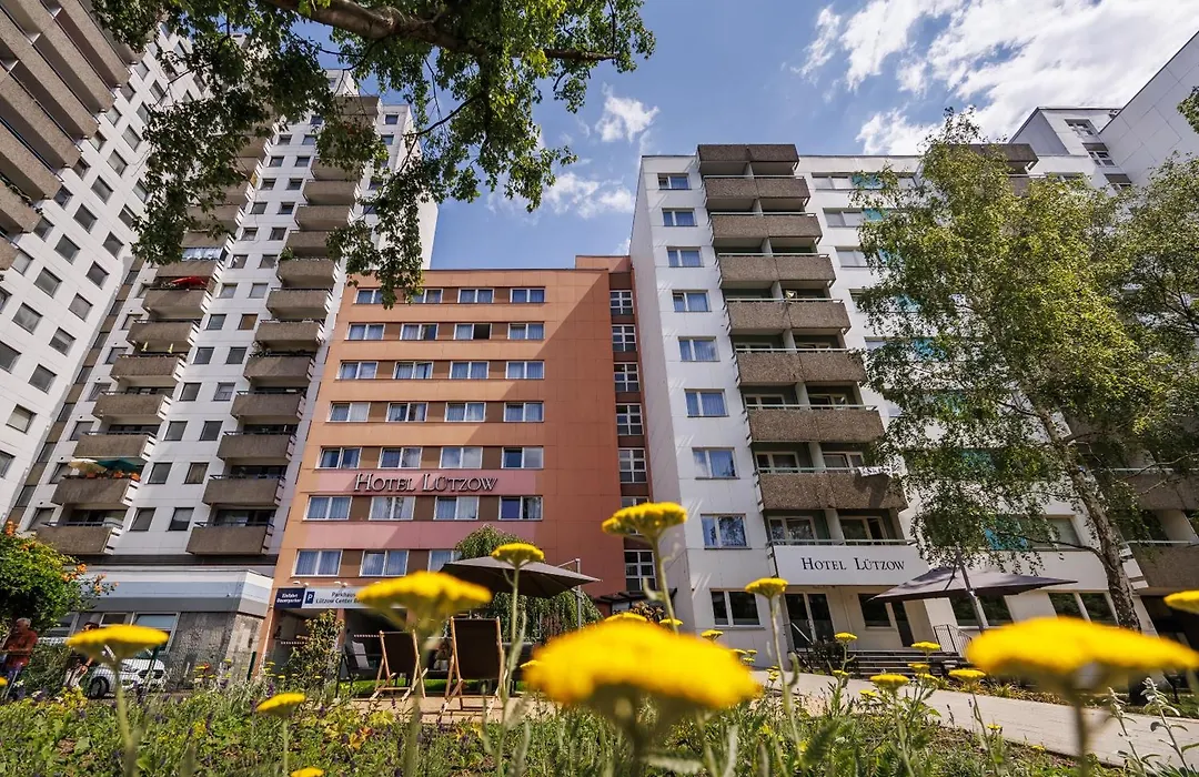 Hotel Luetzow-1
