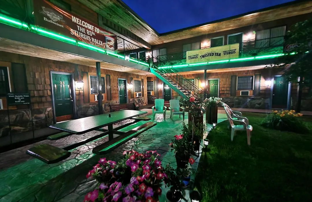 Cedar Wood Inn-1
