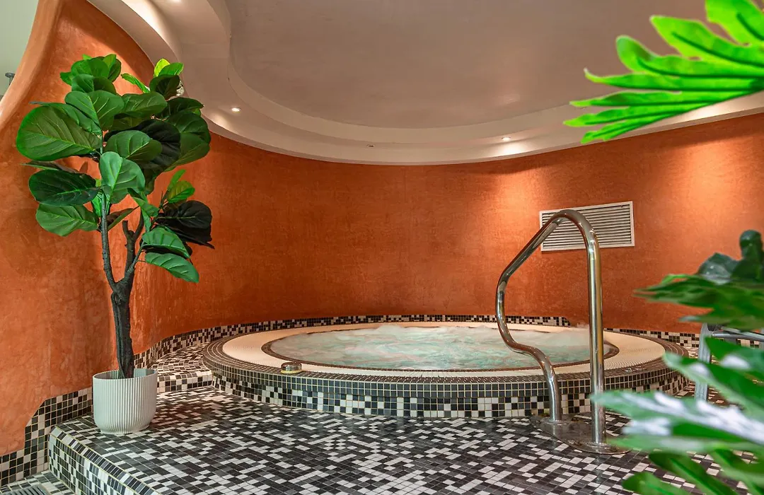 Le Mauritia Hotel et Spa-1