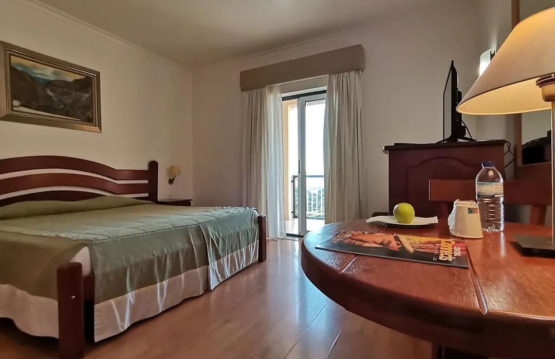 Hotel Quinta Dos Cedros-1