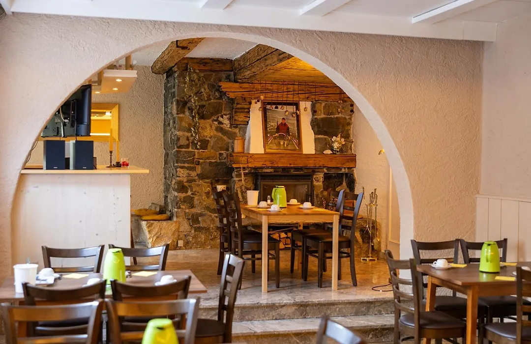 Hotel Alpenhof-1