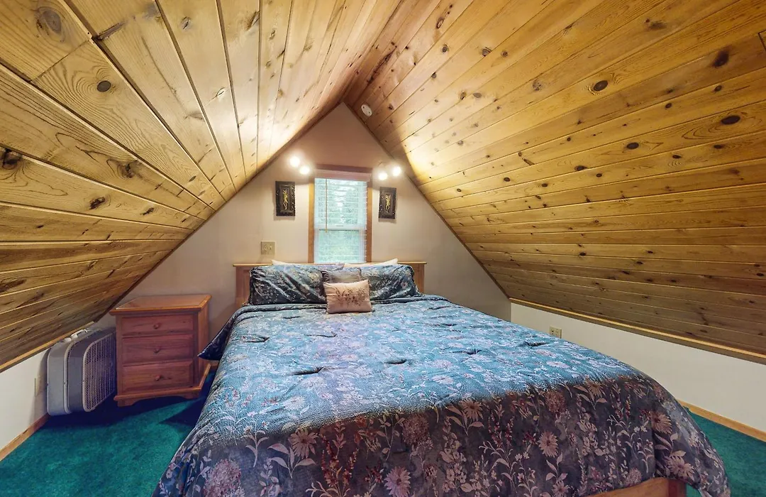 Christina Cabin-1