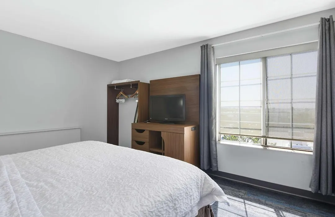 Express Inn-1