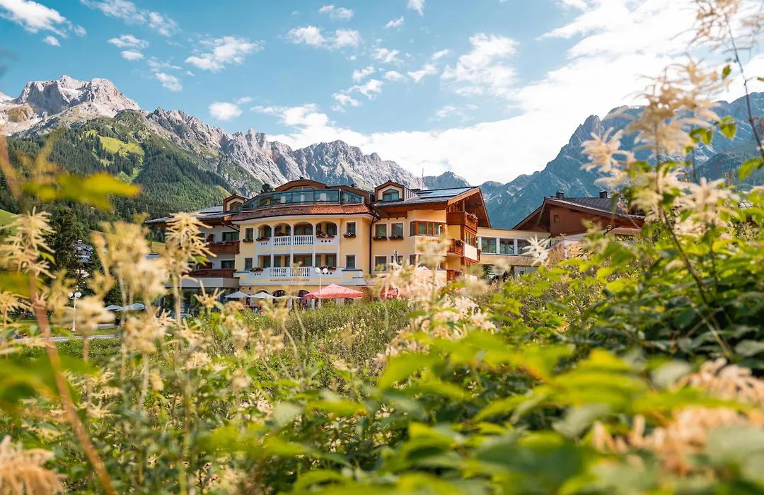 Berg&SPA Hotel Urslauerhof-1