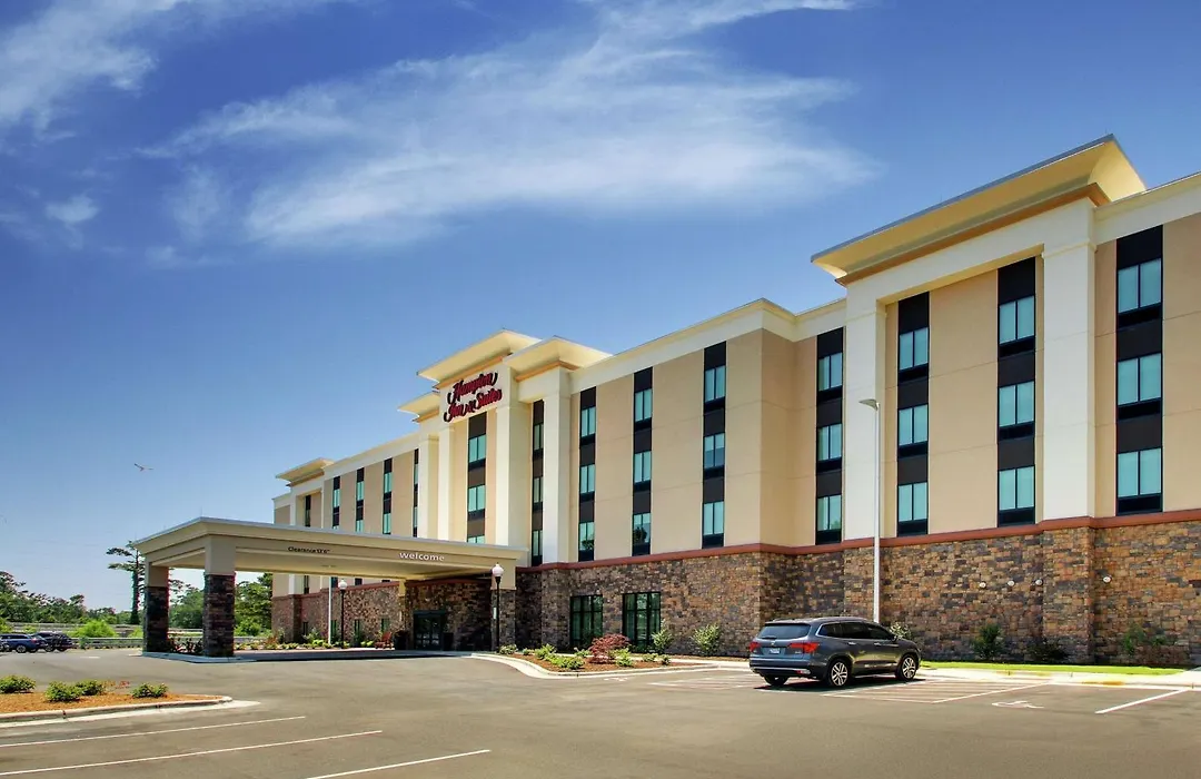 Hampton Inn & Suites By Hilton Southport-1