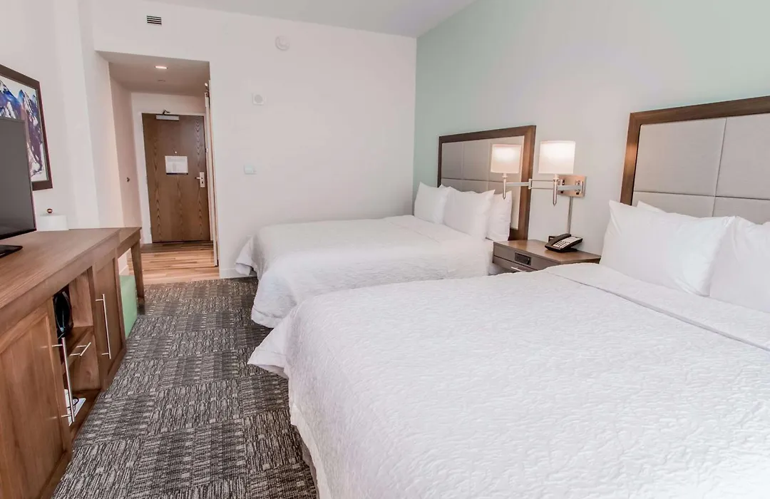 Hampton Inn & Suites Panama City Beach-Beachfront-1
