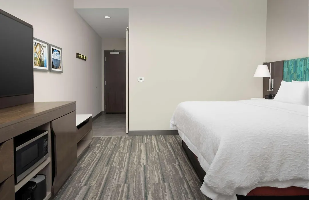 Hampton Inn & Suites Lexington-1