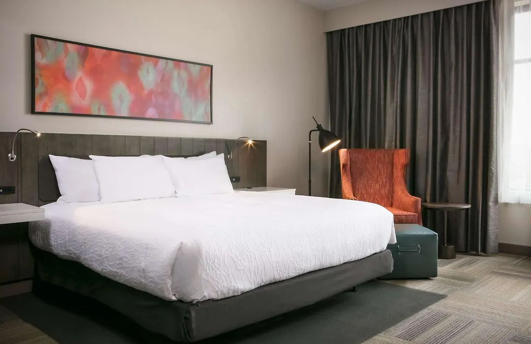 Hilton Garden Inn Iowa City Downtown University-1