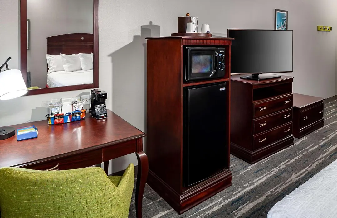 Hampton Inn & Suites Texarkana-1