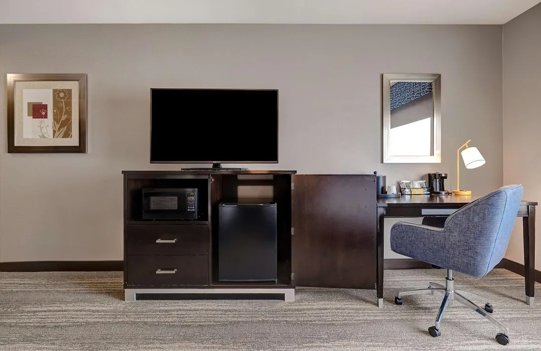 Hampton Inn & Suites Seattle/Federal Way-1