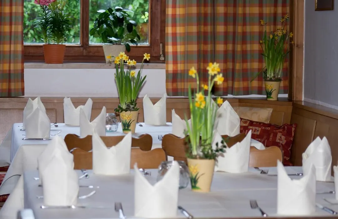 Hotel am Regenbogen-1