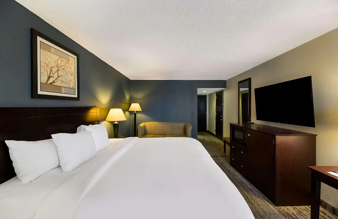 Clarion Hotel San Angelo Near Convention Center-1