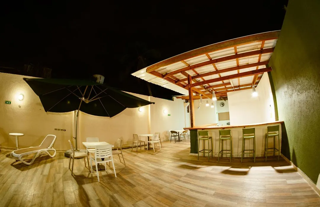 Hotel Isla Bonita-1