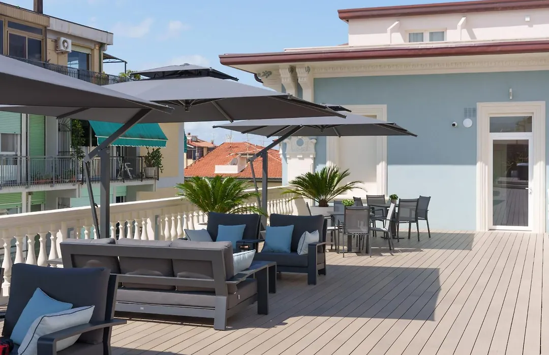 VI Suites-1