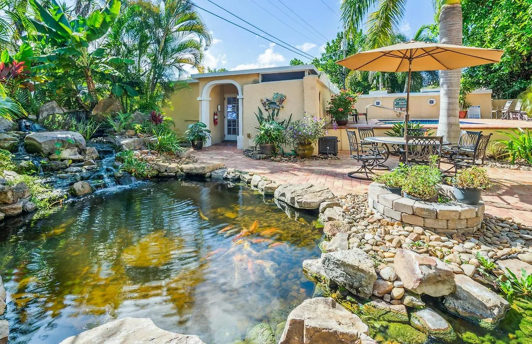 Banyan House Vacation Rentals-1