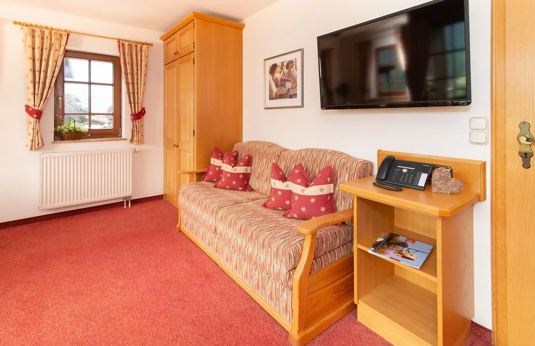Hotel Alte Krone-1