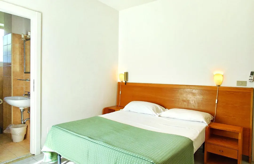 Piccolo Hotel-1