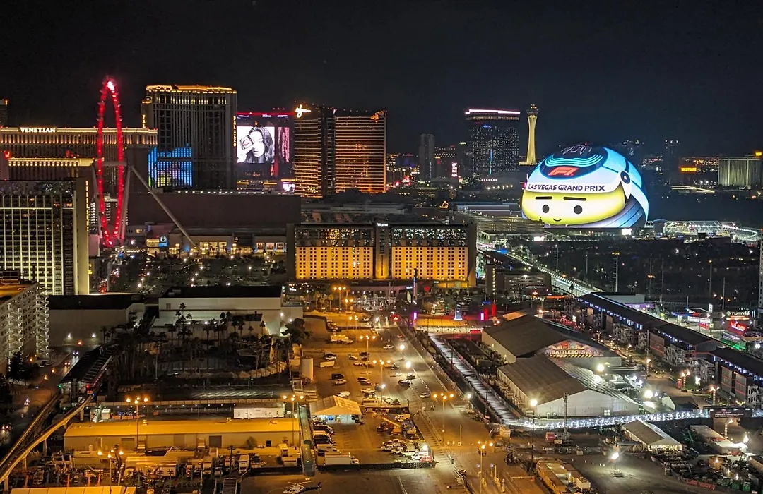 Penthouse Suite With Strip View At The Signature At Mgm Grand-1