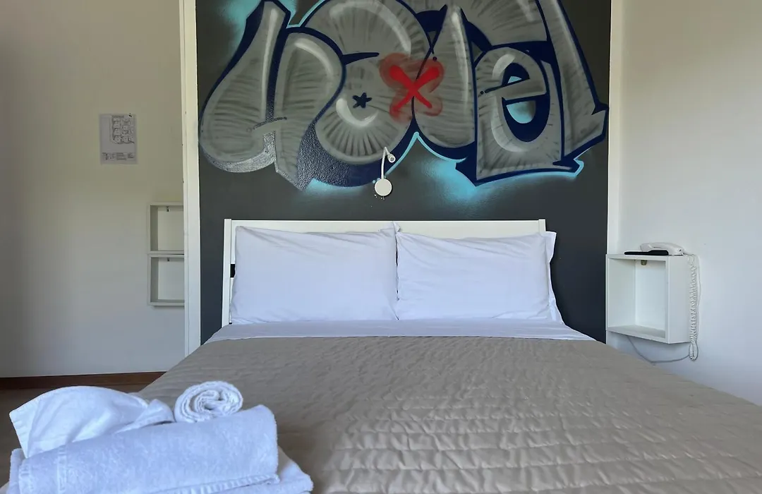 X Hotel-1