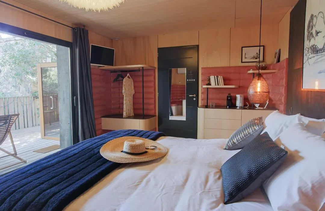 Bien Loin d'Ici Spa B&B-1