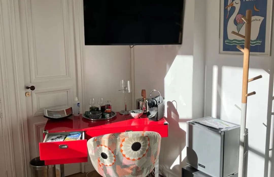 Chambre dans Hôtel Particulier 18e siècle Hyper Centre La Rochelle-1