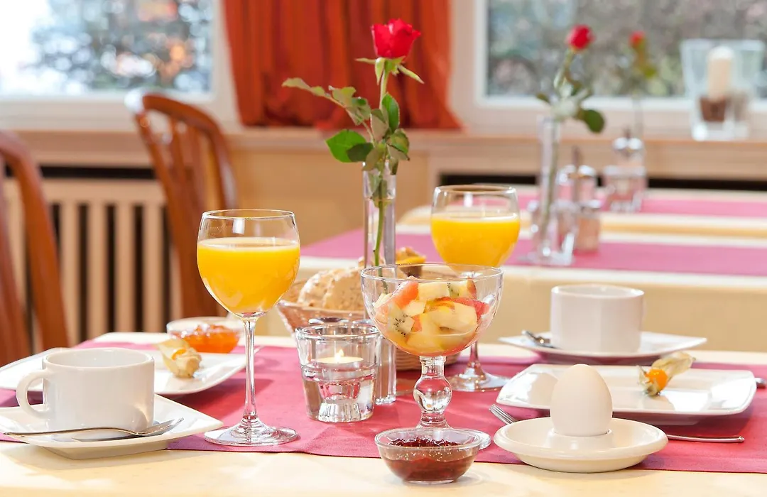 Hotel Bavaria Oldenburg-1